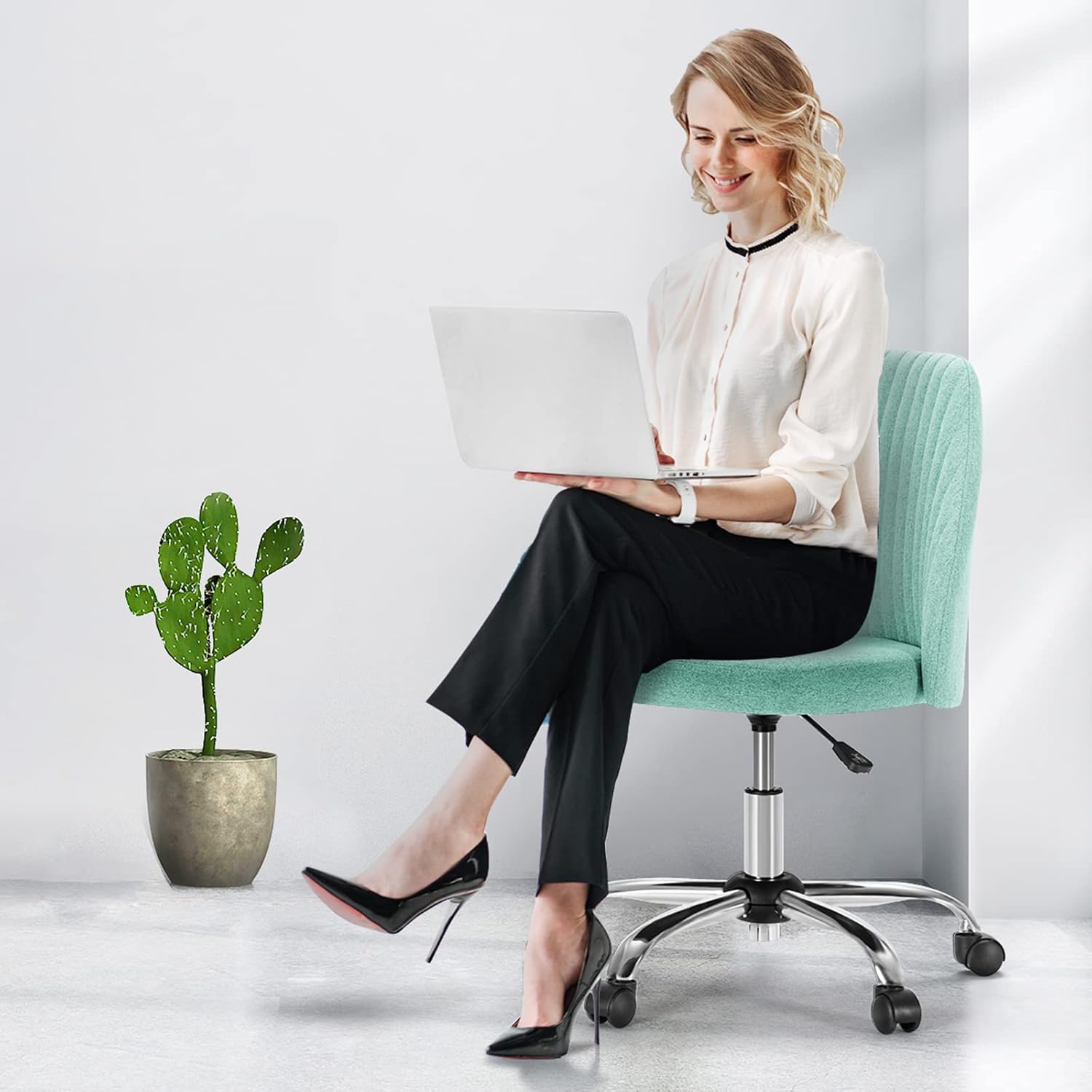 Armless Vanity Chair, Cute Comfy Home Office Desk Chair with Wheels, Modern Upholstered Task Computer Seat for Bedroom, Study, Makeup Vanity, Height Adjustable & Swivel, Mint