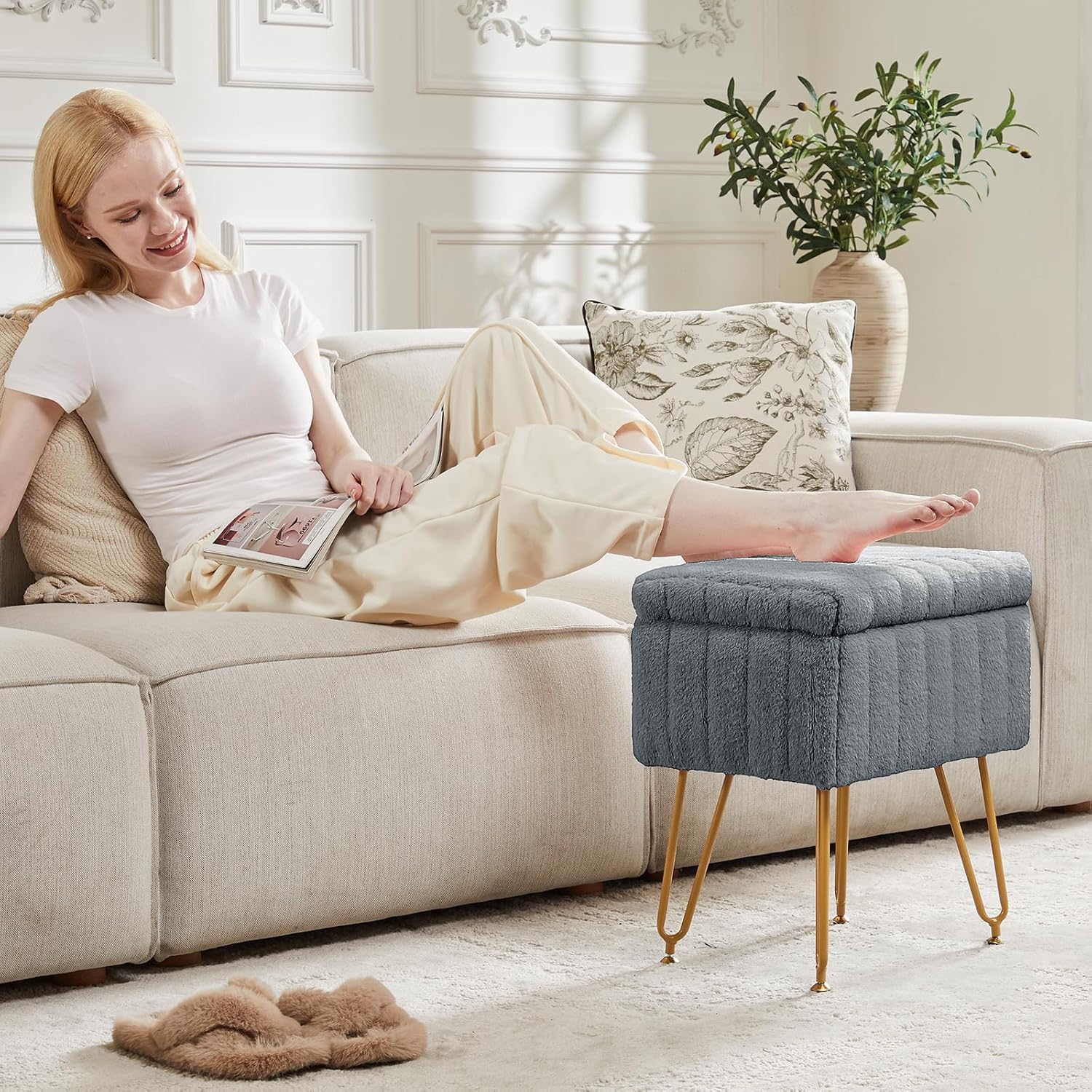 Vanity Stool Chair with Storage, 18.9??H x 16??L x 12.2??W Ottoman Chair Faux Fur Soft Padded Makeup Footstools Seat with 4 Metal Legs Anti-Slip Adjustable Feet for Make Up, Grey