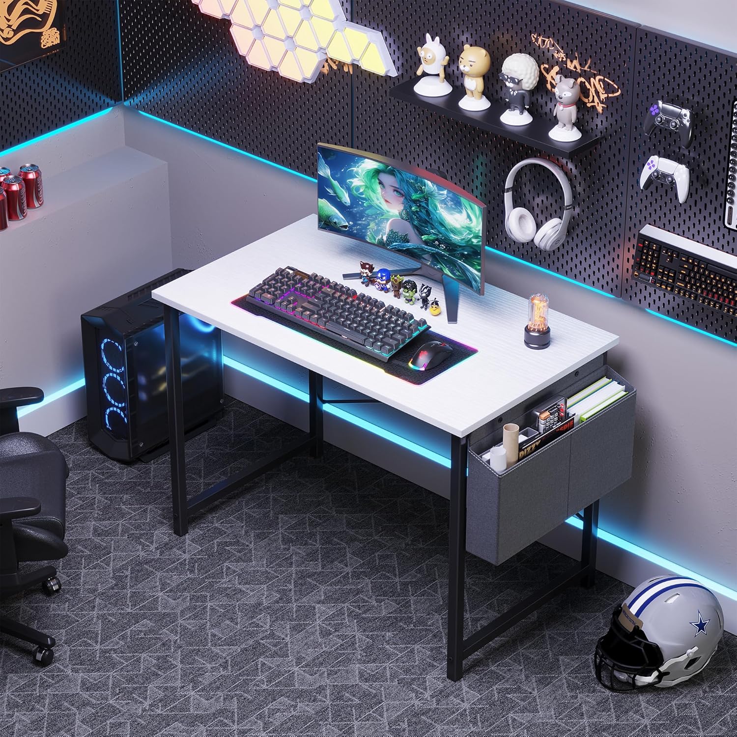 Computer Desk 31 Inch Home Office Desks for Small Spaces, Gaming Writing Study Work Table with Storage Bag for Bedroom, White